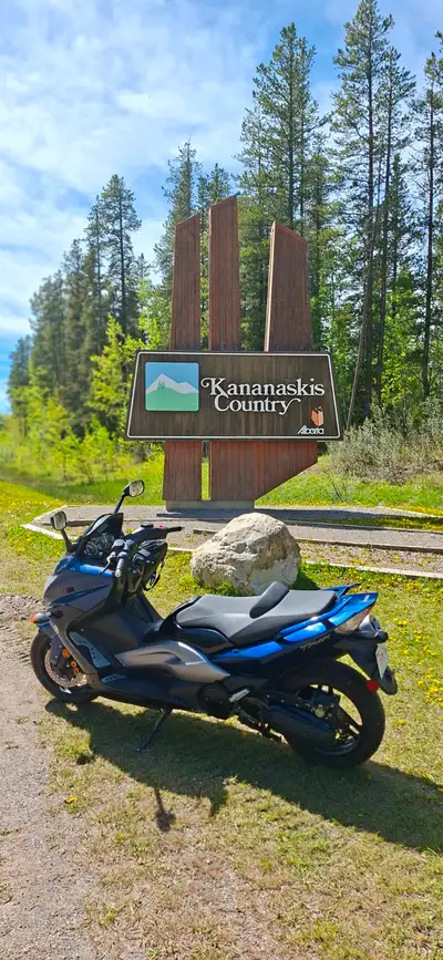 Thinking about selling my 2009 Yamaha T Max 500 Maxi scooter automatic with CVT transmission not ver...