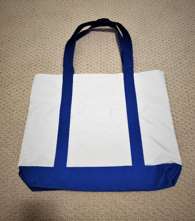NEW-Tote Bag- VW- Volkswagen- Large -19"x15"x4" in Women's - Bags & Wallets in Barrie - Image 2