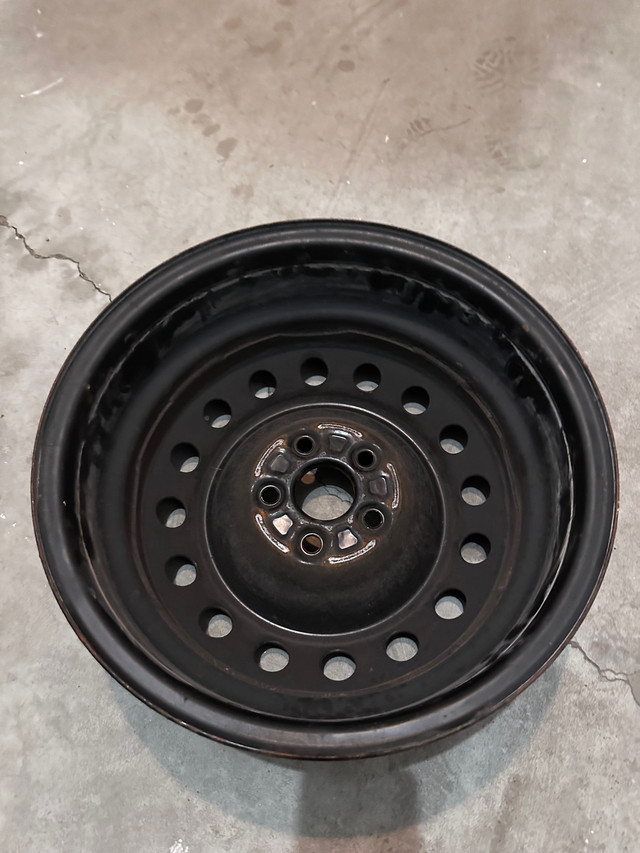 Tyota rim (4 rims) J15x6J Comes with Tire Pressure Monitoring Sy in Tires & Rims in Kitchener / Waterloo
