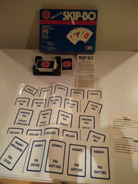 Jeux de société Scrabble Monopoly Skip-bo
