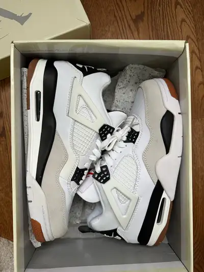 Jordan 4 neuves taille 10, View more