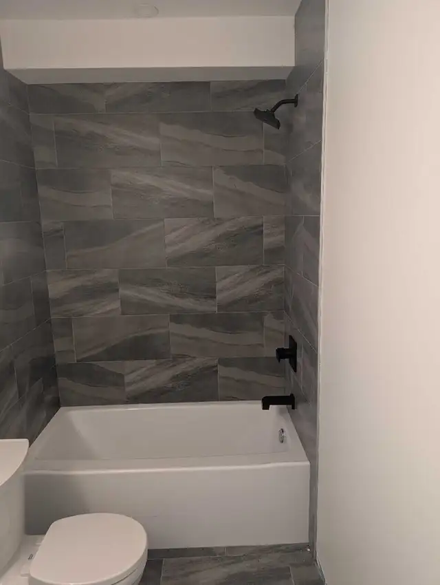 qualified plumber 65669418668930123