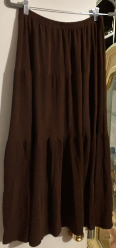 Brown Skirt - Size XL in Women's - Dresses & Skirts in Mississauga / Peel Region
