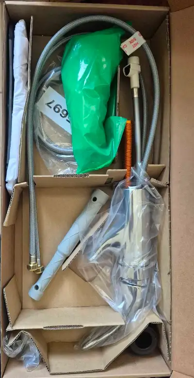 Moen 1-Handle Pull-Out Faucet...BRAND NEW..asking $119, View more