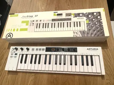 I ended up buying synths and don't use this keyboard much these days. Still have the box and accesso...