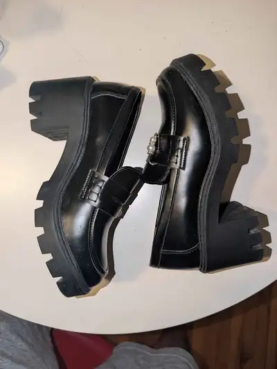 Women's Shoes Size 7 Us, View more