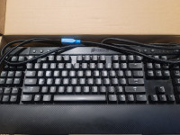Corsair K95 Mechanical Gaming keyboard + Logitech Wireless Mouse