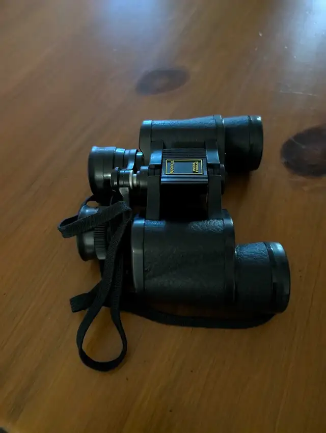 Bushnell Binoculars in Fishing, Camping & Outdoors in Muskoka - Image 3