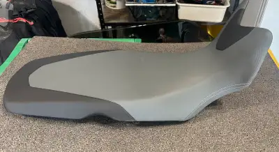 Seat off a 2017 f800gs trophy edition. Excellent shape, no rips or damage. Can ship.