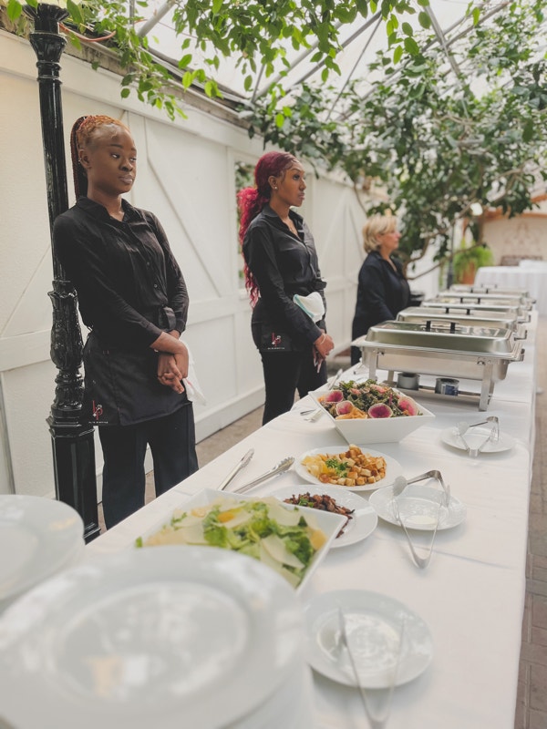 Hiring Servers, Bartenders & Dishwashers Bar, Food & Hospitality