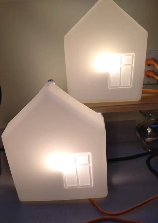 Ikea Kids House Wall Lamp White with Orange cord in Indoor Lighting & Fans in Oakville / Halton Region - Image 4