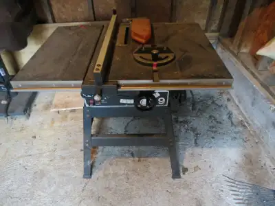Electric Table Saw - Beaver Delta series C Asking $150 Older and was not used much, has been sitting...