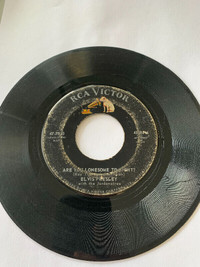 Elvis Presley 45 - Are You Lonesome Tonight/I Gotta Know