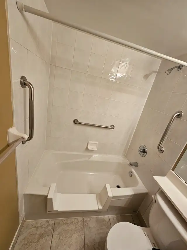 Free Grab Bar and Home Safety Check in Health and Beauty Services in Oshawa / Durham Region - Image 6