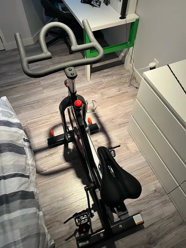 Sunny Spin Bike in Exercise Equipment in Gatineau - Image 5