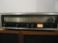 Luxman R-1030 AM FM Stereo Receiver