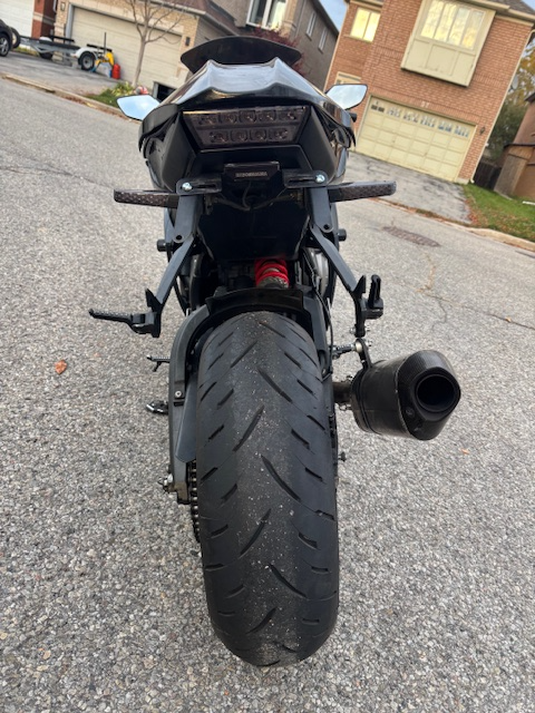 2011 KAWASAKI NINJA ZX10r in Sport Bikes in City of Toronto - Image 6