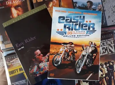 Movie Buffs/Collectors/Resellers : Artwork, Bonus Materials, View more