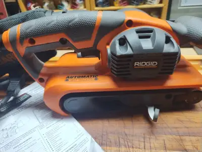 Ridged 18'' x 3'' Belt Sander + 5 New Sanding Belts, View more