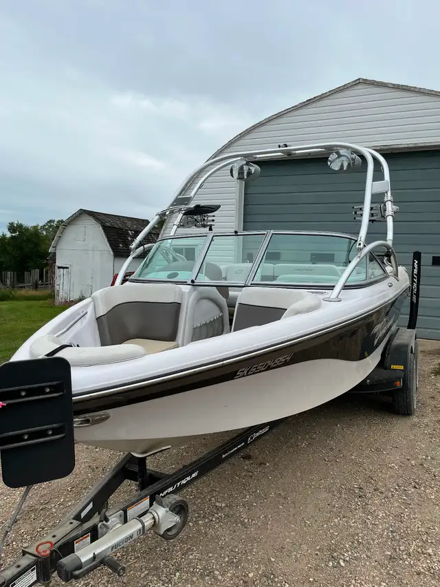 2008 Nautique surf boat in Powerboats & Motorboats in Saskatoon - Image 9