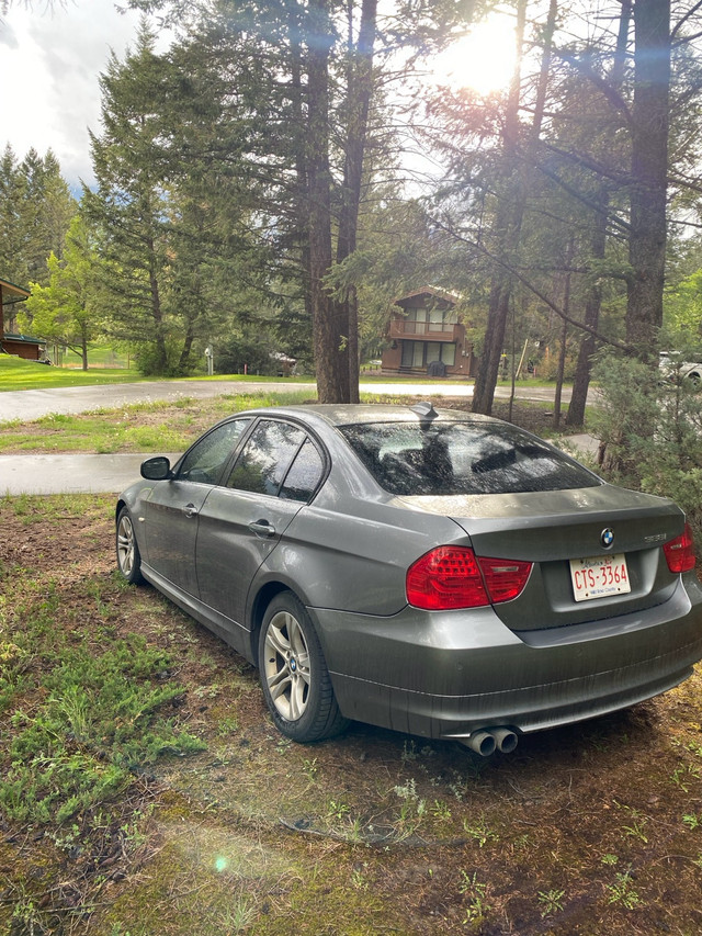 2009 bmw 328i (well maintained) in Cars & Trucks in Calgary - Image 2