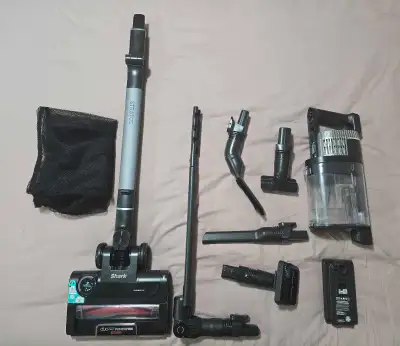Shark Stratos Cordless Vacuum (UZ865H) + 5 Attachments, View more
