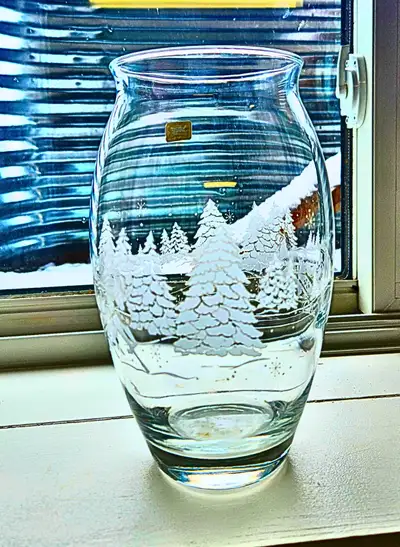 Vintage Luminarc Winter Glass Vase Avon 1998 Made in France 9", View more