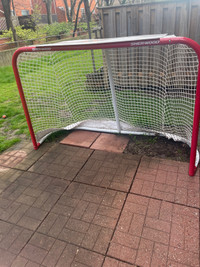 Sturdy Hockey Net With Ice Simulating Shooting Pad 
