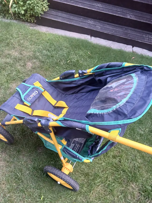 stroller in Strollers, Carriers & Car Seats in Ottawa - Image 6