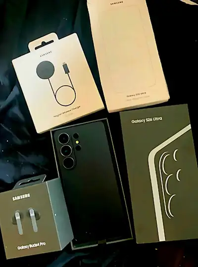 Samsung Galaxy s26 ultra bundle all brand new in box items, View more