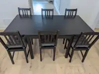 IKEA Extendable dinning table with 6 chairs