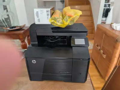 HP Laserjet clor printer with 3 ink cartridge