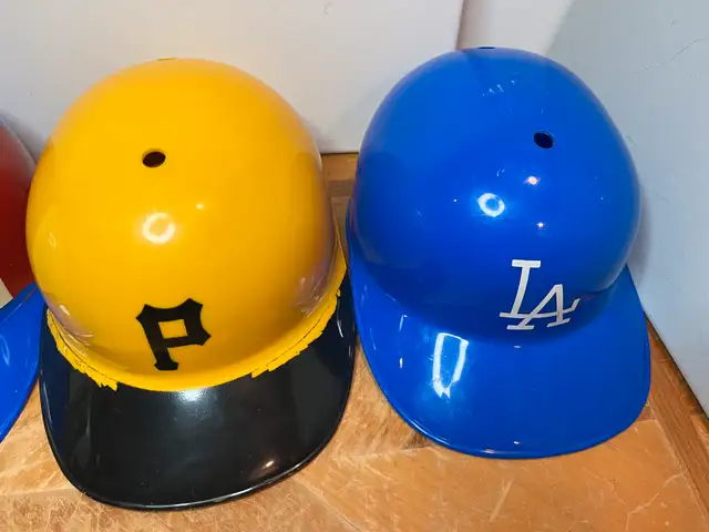 Old School MLB Laich Batting Helmets 62863258188546124