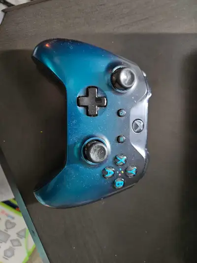 Xbox one + câble et manette, View more