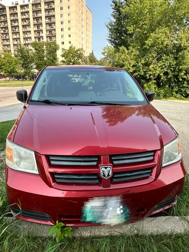 2011 Dodge Grand Caravan only 150,000 km