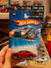 Hot wheels 2005 Final Run Buick Wildcat red