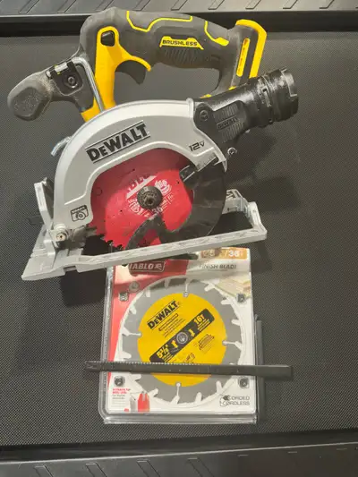Dewalt 12v extreme 5 3/8 circular saw, View more