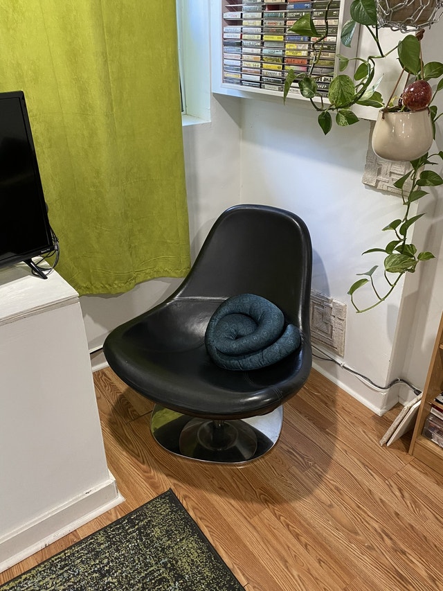 Y2K Vintage IKEA Tirup Swivel Egg Chair Chairs & Recliners City of