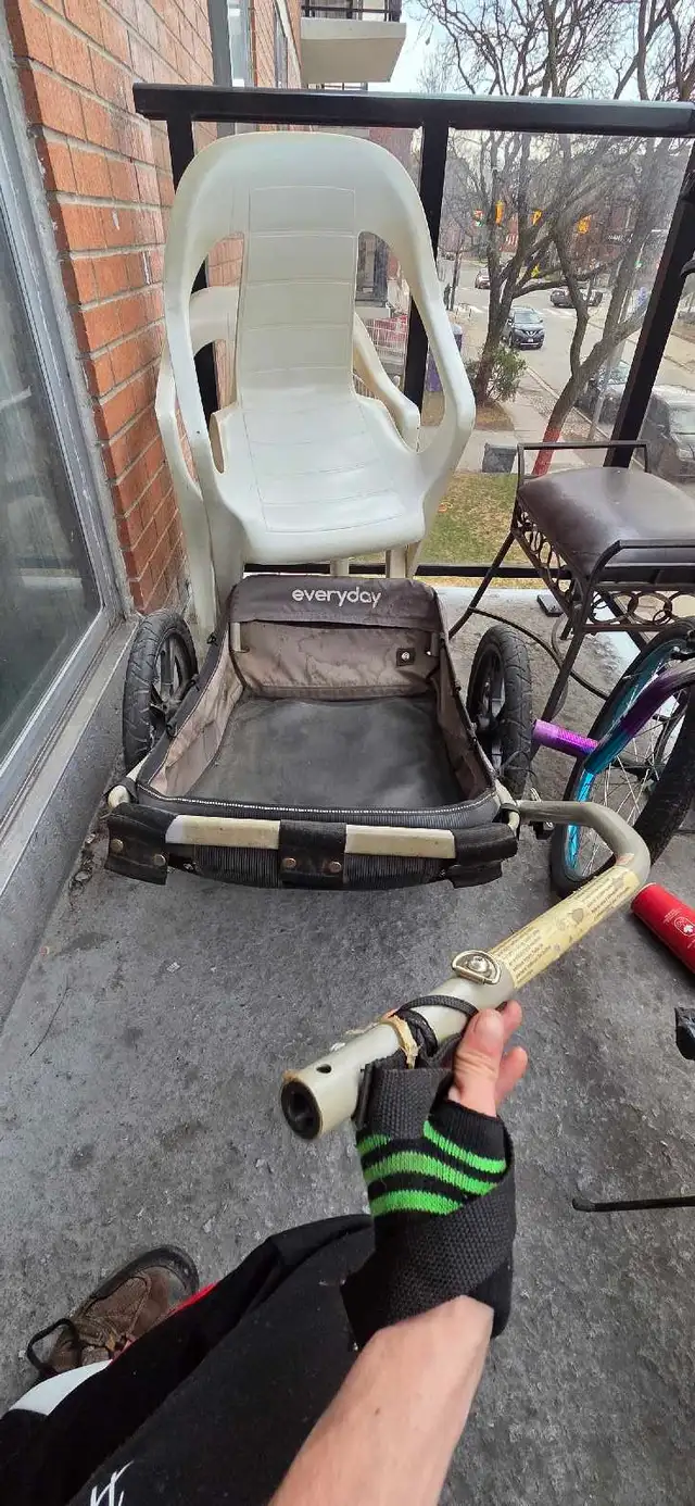 Kids BMX bike + small cargo bike  trailer in BMX in Ottawa - Image 9