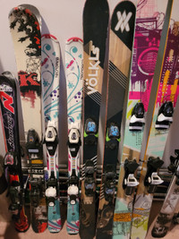 Skis Merchandise