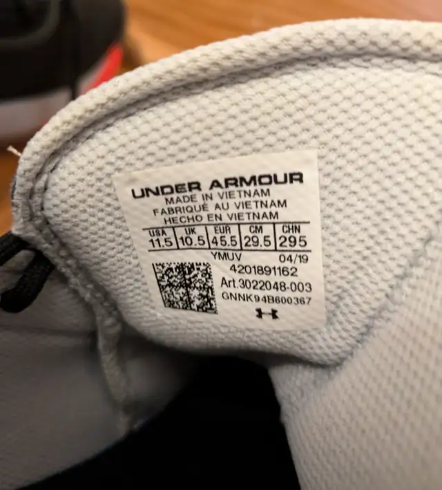 Steph Curry 3Zero basketball shoes in Basketball in Calgary - Image 6
