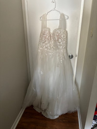 Plus size Wedding Dress