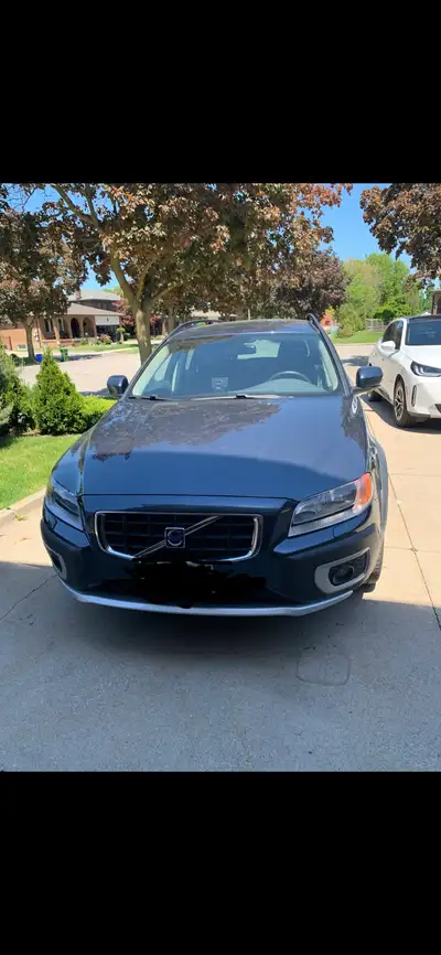 Like New 2009 Volvo XC70 Old Lady driven Amazing condition 40,000km Auto,power windows, power locks,...