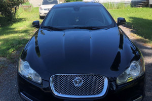 2010 Jaguar XF Luxury