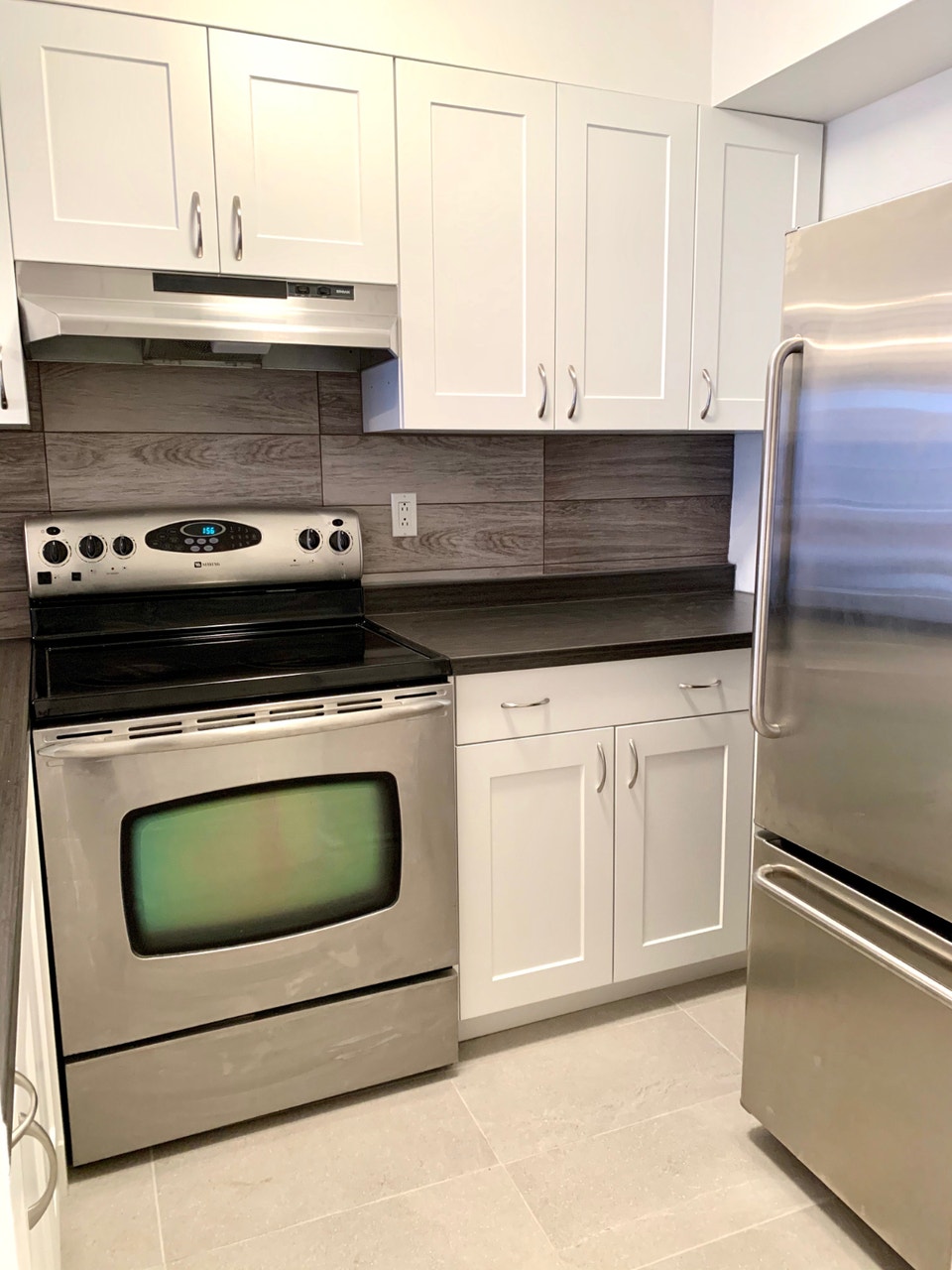 3 1/2 Meublé/Furnished - Jean Talon Metro 3