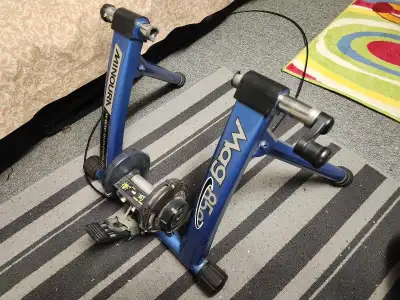 Minoura Mag 850 Indoor Bike Trainer, View more