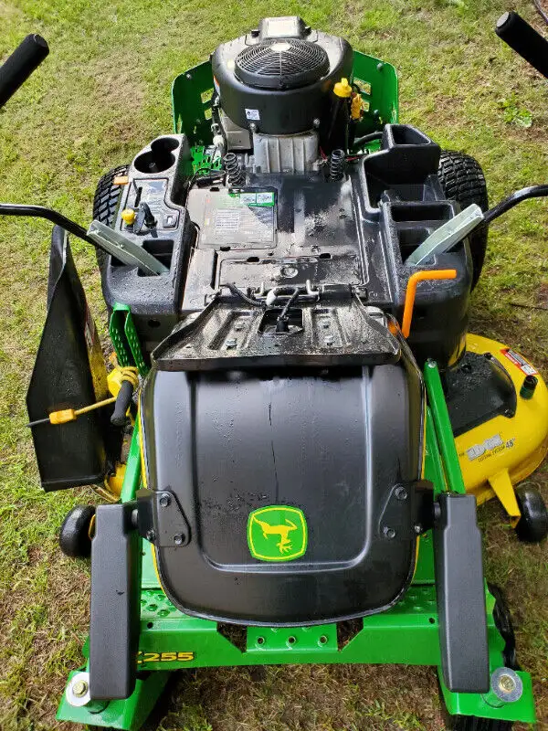 John Deere Z255 Zero Turn Mower 48 Inch Deck New Battery & Pump in Other in Windsor Region - Image 10