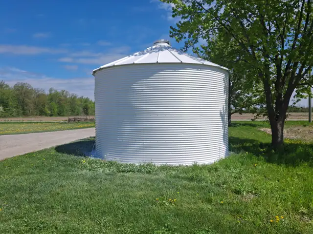 Barn Repairs & Farm Maintenance in Painters & Painting in Hamilton - Image 8