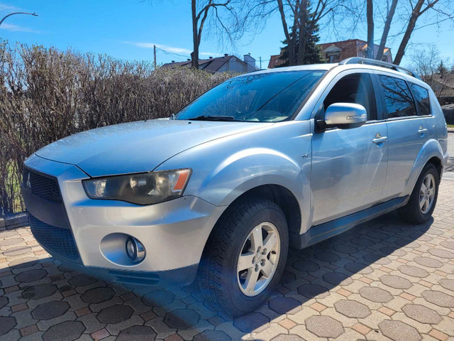 Mitsubishi Outlander 2011 AWD 92km, 7 Places, Jamais accidenté dans Autos et camions  à Laval/Rive Nord