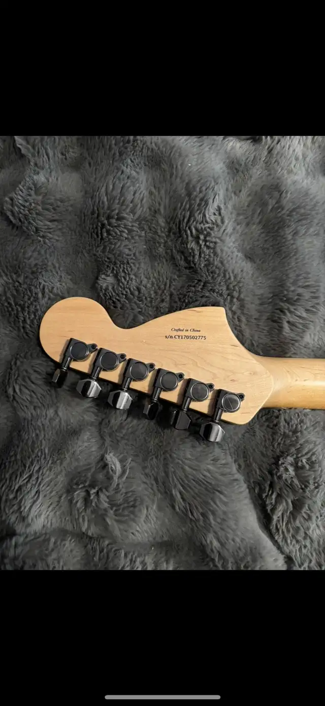 Squier contemporary Stratocaster HH FR in Guitars in Owen Sound - Image 6